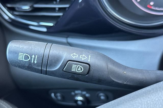 Used 2023 Buick Encore GX Preferred w/ Cold Weather Comfort Package FWD image 37