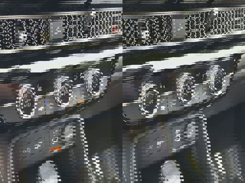 Used 2023 Honda Civic Sport image 16