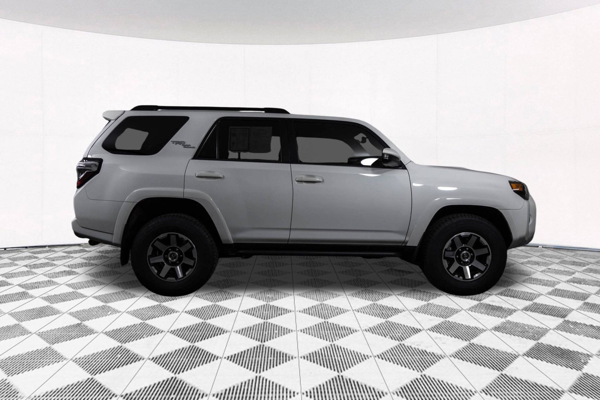 Used 2021 Toyota 4Runner TRD Off-Road AWD/4WD image 22