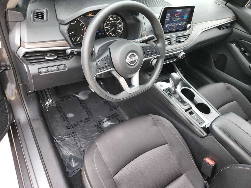 Certified 2023 Nissan Altima 2.5 SV image 11