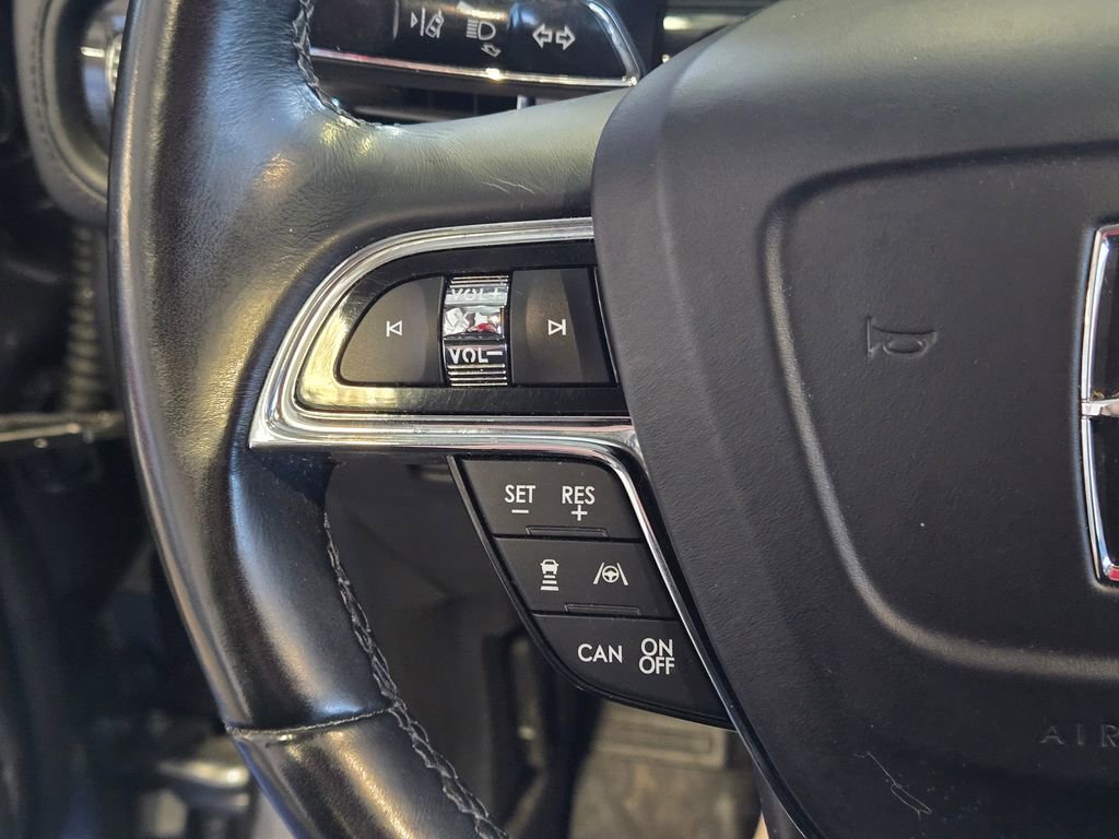 Used 2022 Lincoln Nautilus Reserve w/ Equipment Group 201A image 18