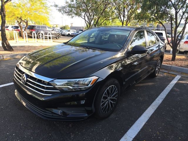 Used 2019 Volkswagen Jetta SE w/ Cold Weather Package image 5