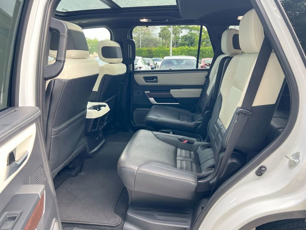 Used 2024 Toyota Sequoia Capstone RWD image 19