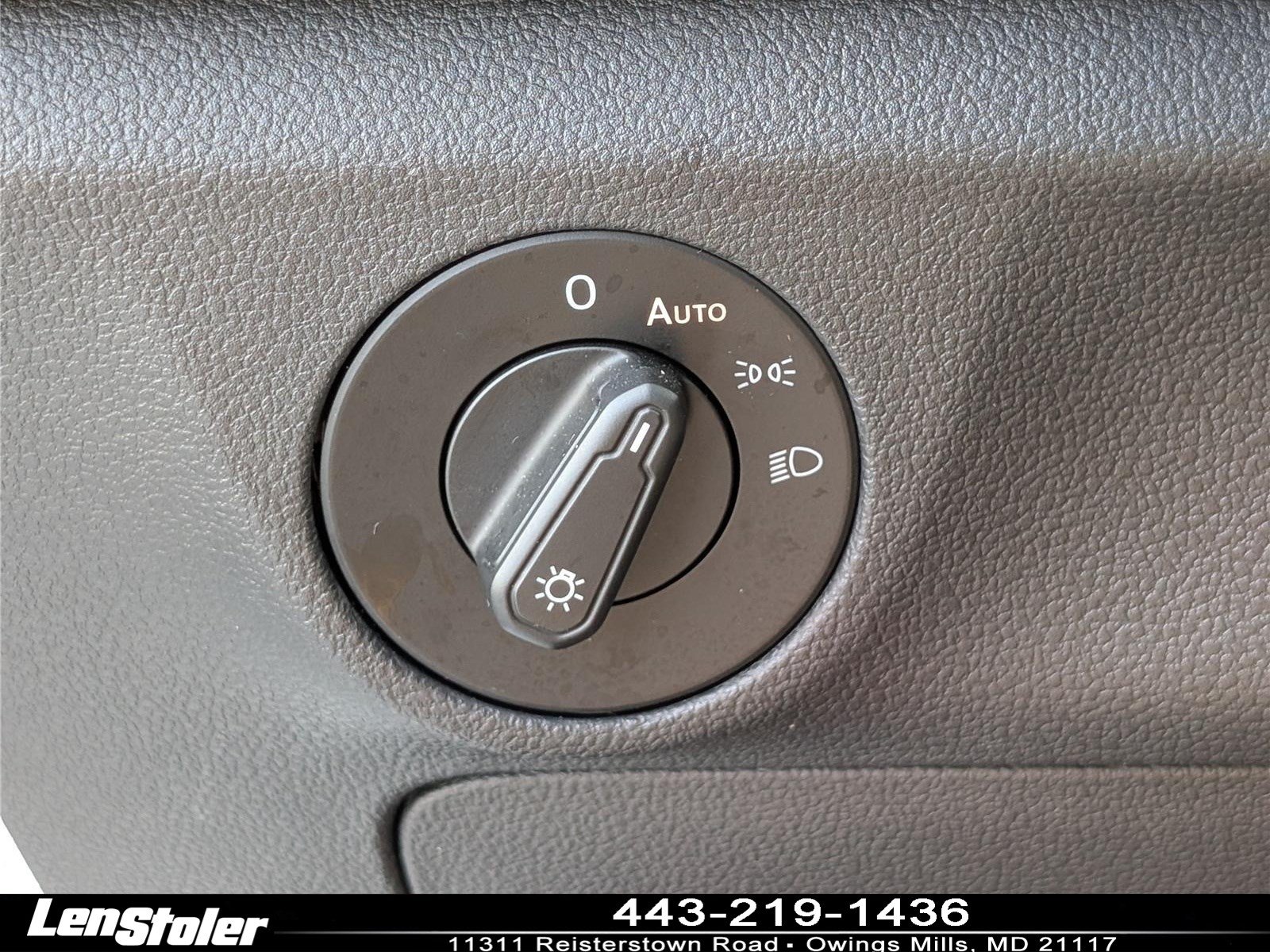 Used 2020 Volkswagen Jetta SE FWD image 19