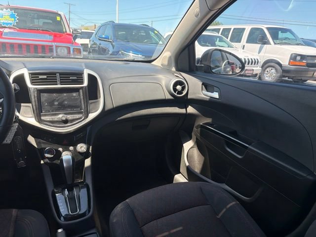 Used 2019 Chevrolet Sonic LT FWD image 21