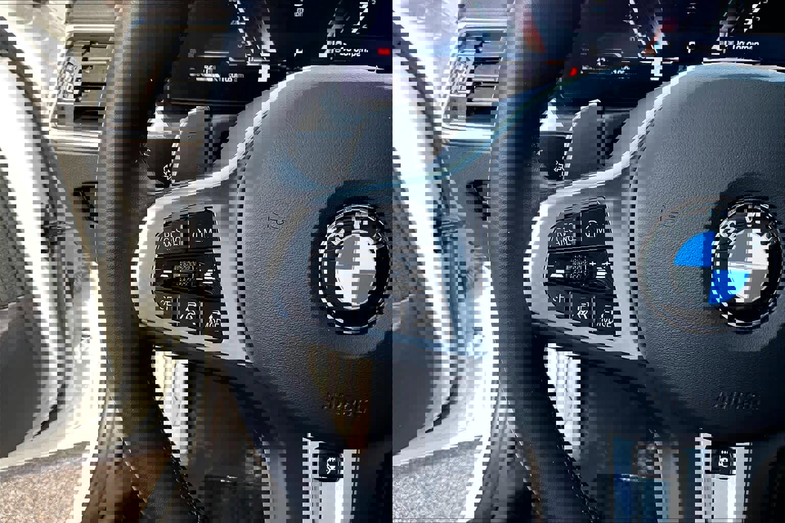 Used 2024 BMW M340i xDrive AWD/4WD image 25