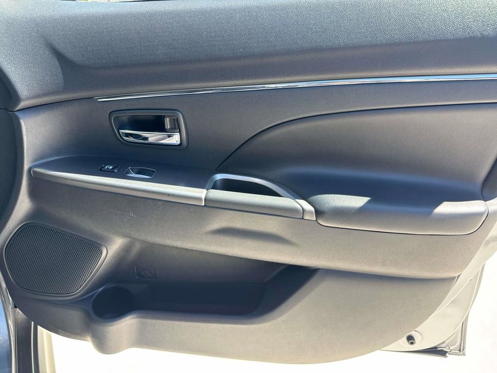 Used 2024 Mitsubishi Outlander Sport SE image 17