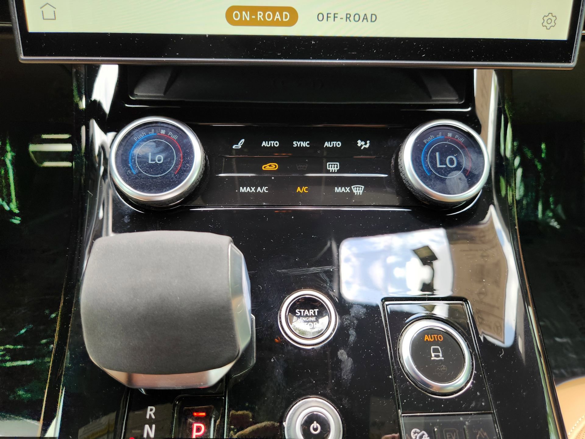 Used 2023 Land Rover Range Rover Sport SE Dynamic image 20