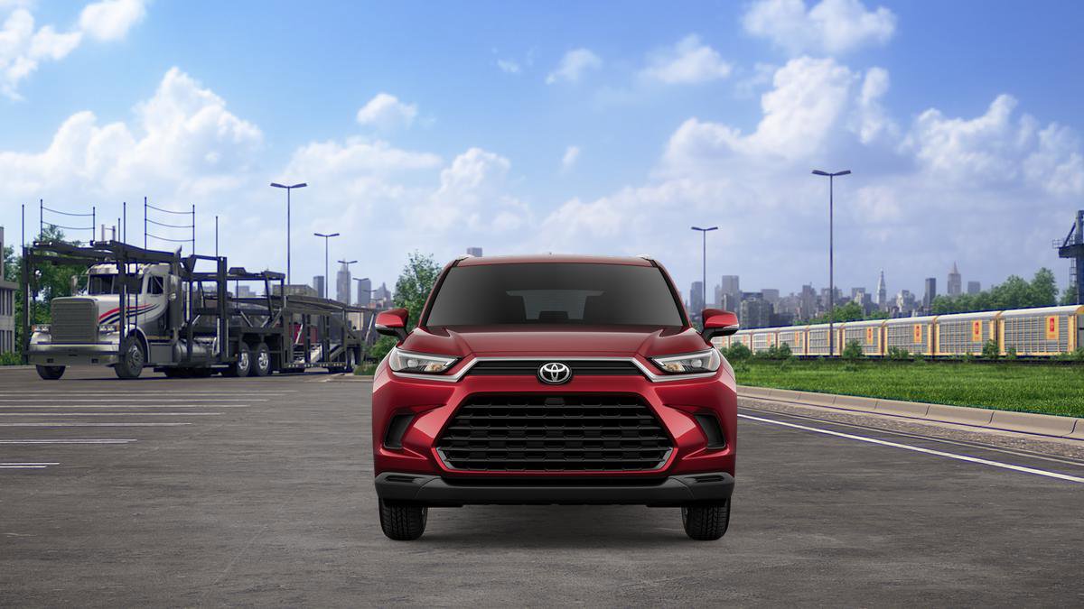 New 2026 Toyota Grand Highlander XLE image 2