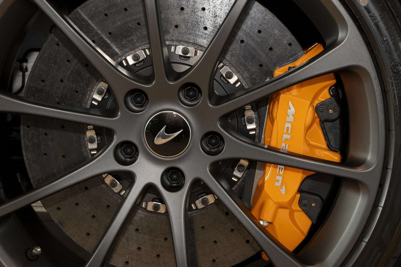 New 2026 McLaren Artura RWD image 9