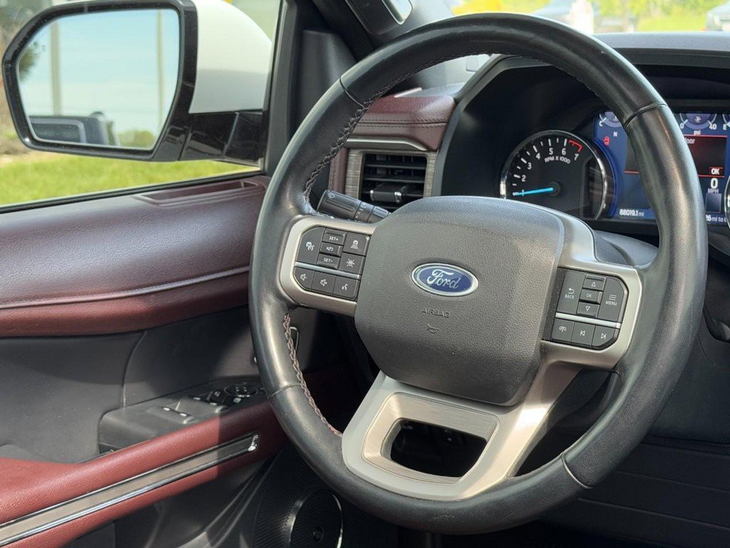 Used 2023 Ford Expedition Max Limited AWD/4WD image 16