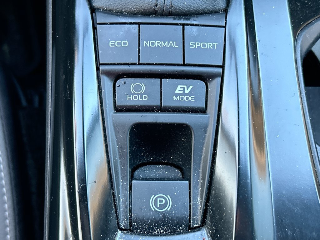 Used 2025 Toyota Camry SE FWD image 34
