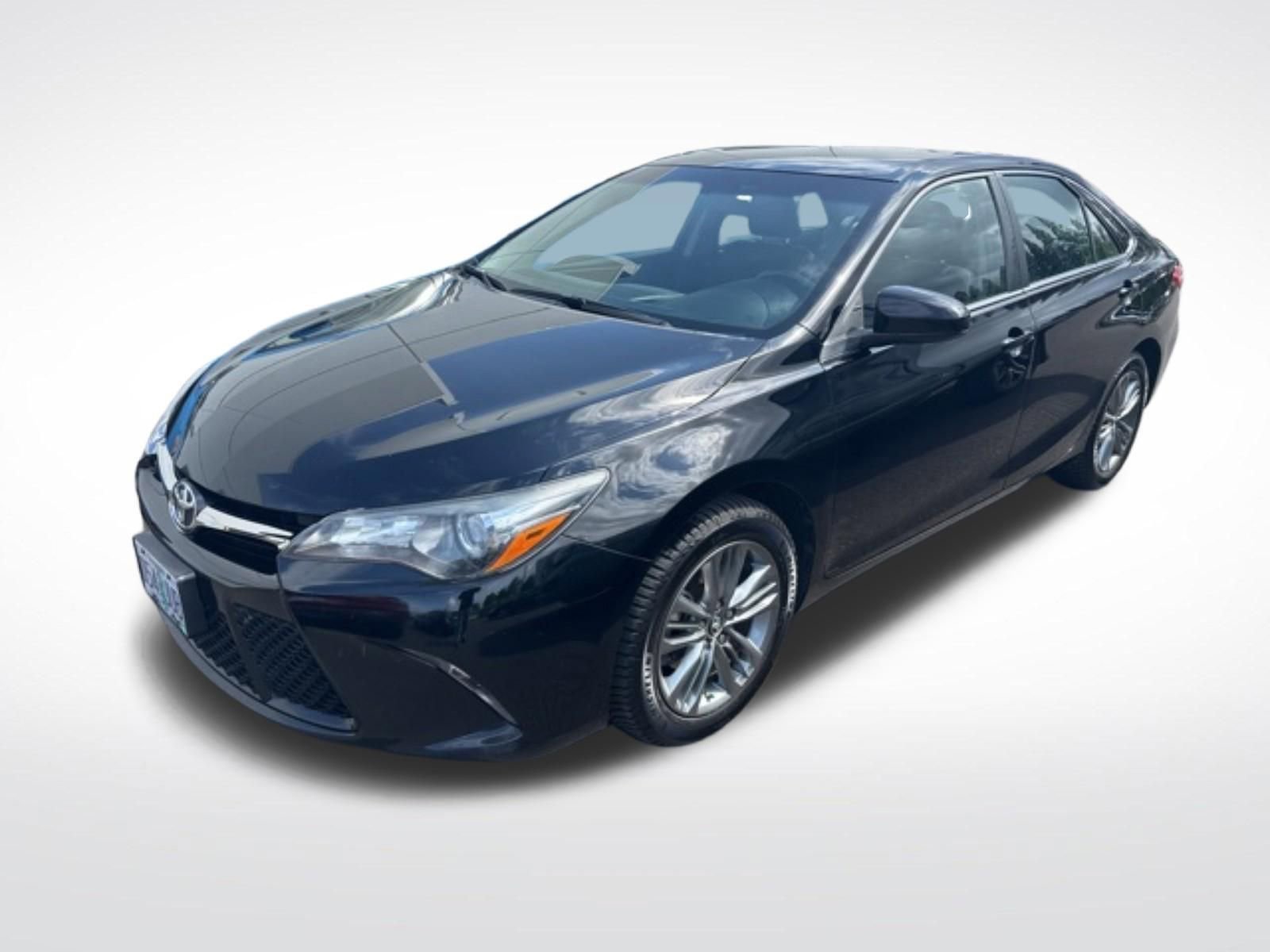 Used 2017 Toyota Camry SE FWD image 4