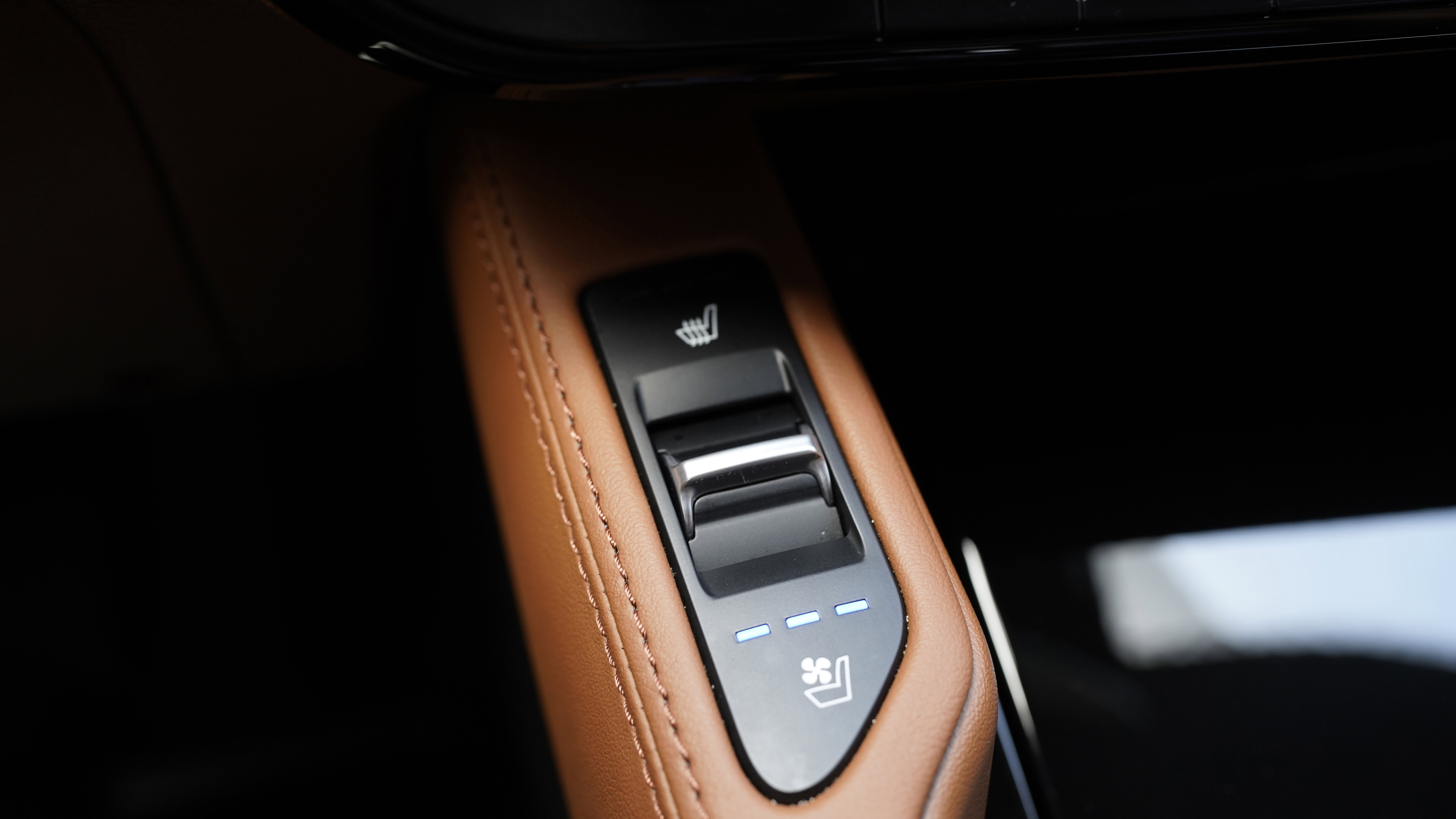 Used 2024 Kia Telluride EX X-Line AWD/4WD image 36