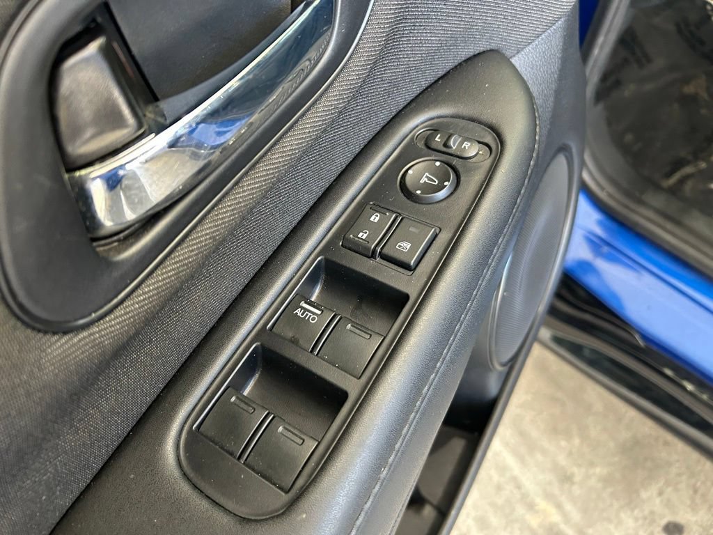 Used 2022 Honda HR-V Sport image 32