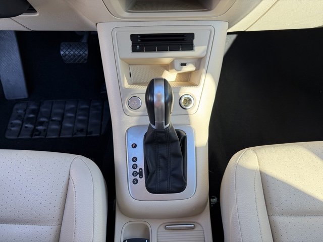 Used 2016 Volkswagen Tiguan S image 18