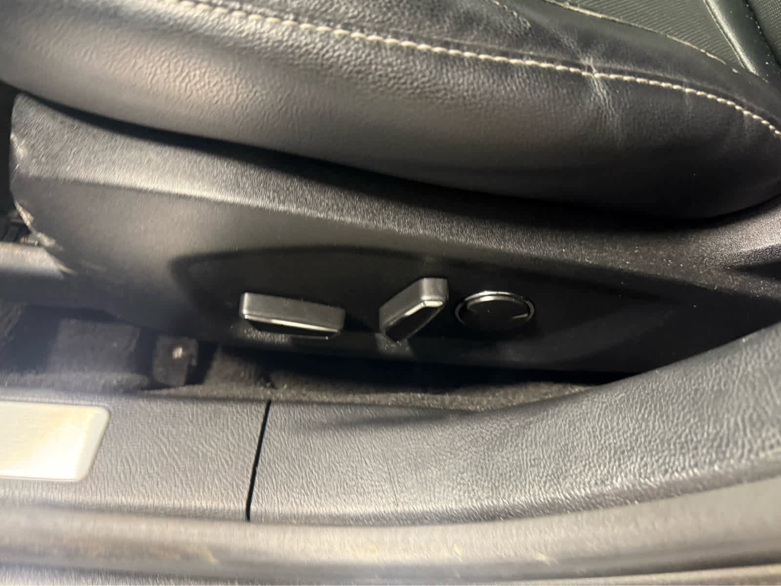 Used 2020 Ford Fusion Titanium image 8