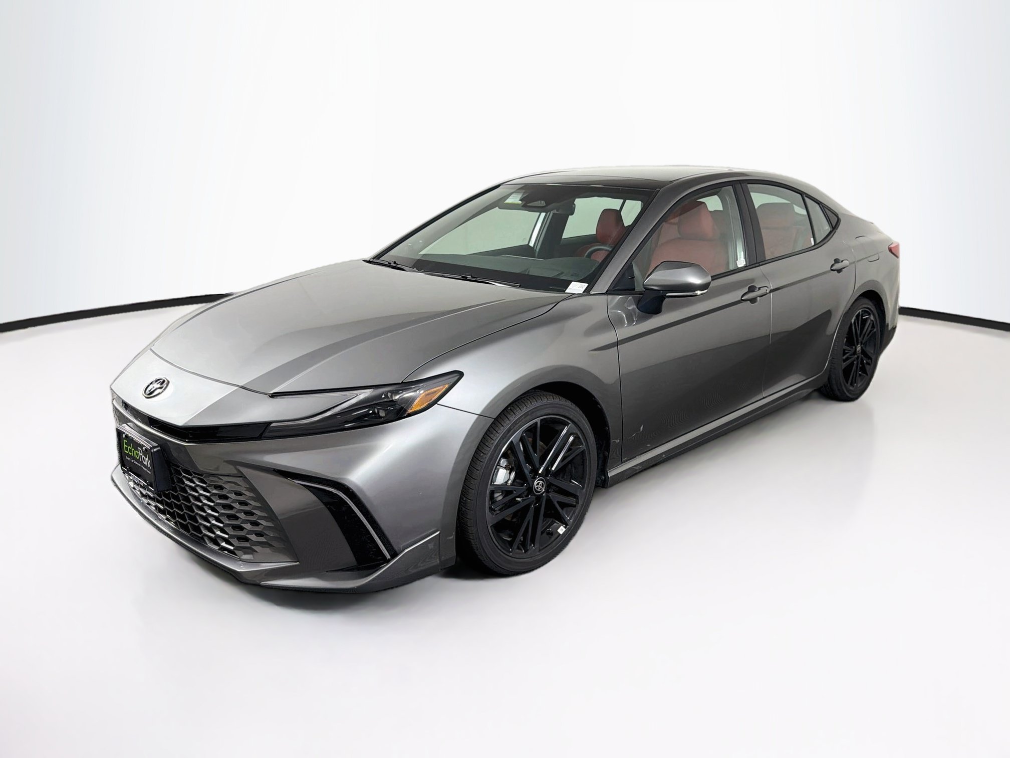 Used 2026 Toyota Camry XSE w/ Premium Package FWD image 3