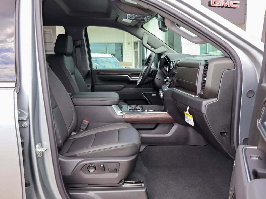 New 2026 GMC Sierra 2500 SLT image 30