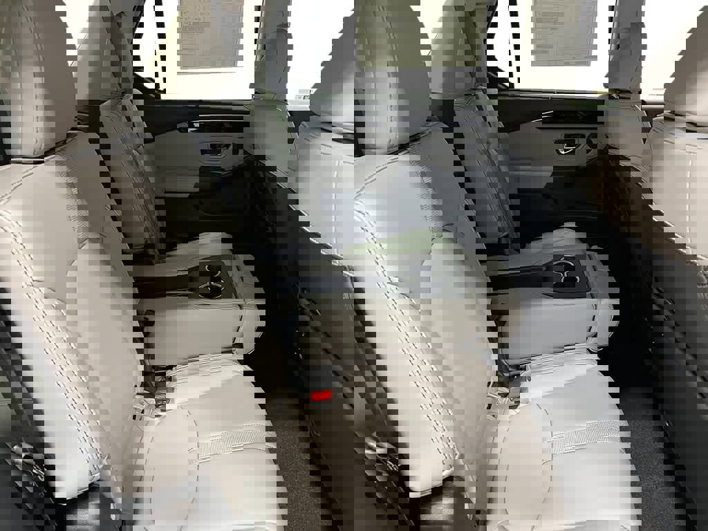 New 2025 Honda Pilot Touring image 35