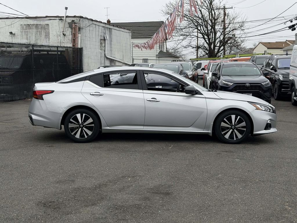 Used 2022 Nissan Altima 2.5 SL image 9