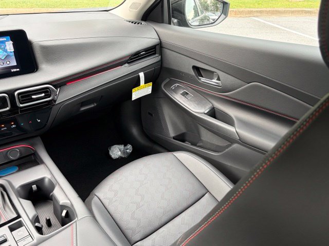 New 2027 Nissan Sentra SR w/ SR Premium Package FWD image 32