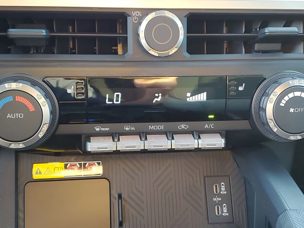 Used 2024 Toyota Tacoma TRD Off-Road w/ TRD Off Road Upgrade Package image 33