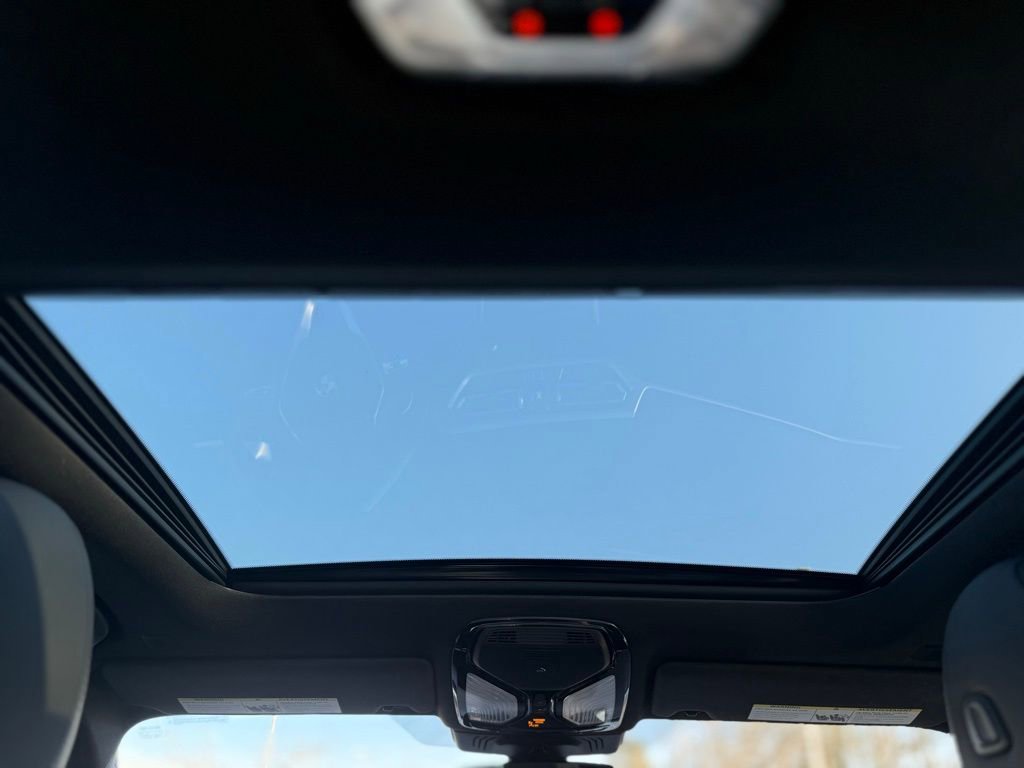 Used 2019 BMW 330i Sedan w/ Premium Package image 27