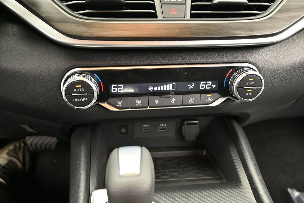 New 2026 Nissan Altima 2.5 SV w/ SV Special Edition Package FWD image 13