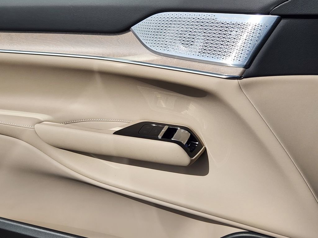 New 2026 Volvo EX90 Ultra image 12