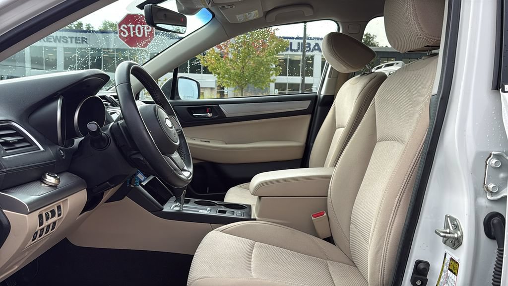 Used 2019 Subaru Outback 2.5i Premium w/ Popular Package #2 AWD/4WD image 12