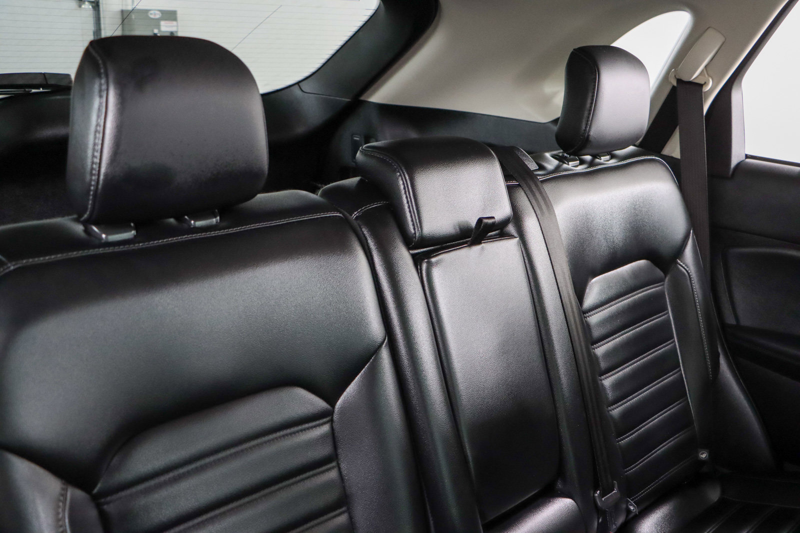 Used 2019 Ford Edge SEL w/ Equipment Group 201A image 27