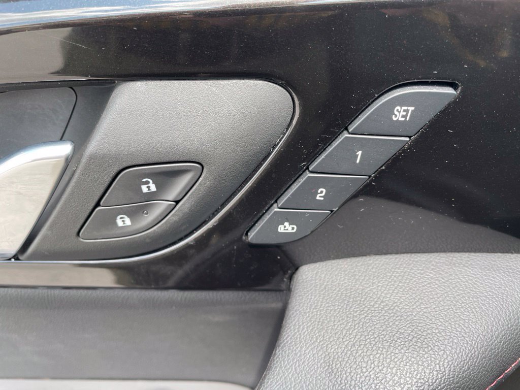 Used 2025 Chevrolet Blazer RS w/ Enhanced Convenience Package AWD/4WD image 14
