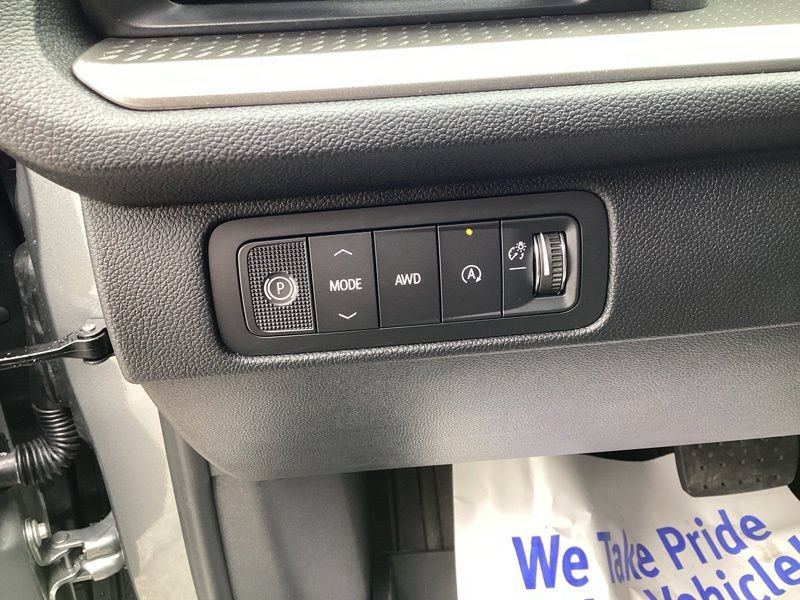 New 2027 Chevrolet Traverse LT w/ Enhanced Driving Package AWD/4WD image 27