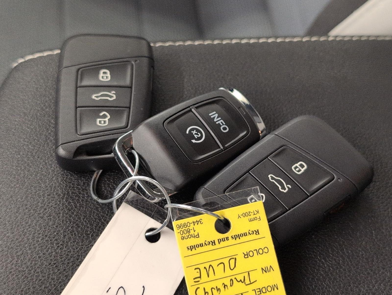 Used 2026 Volkswagen Taos S AWD/4WD image 27