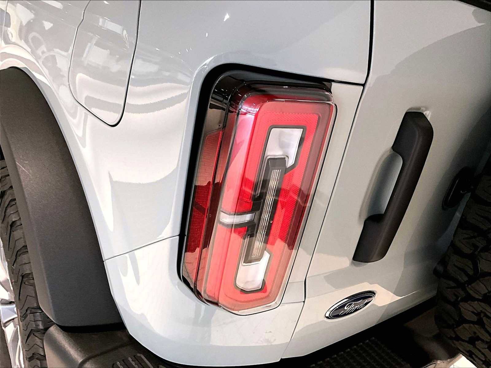 Used 2024 Ford Bronco Badlands image 33