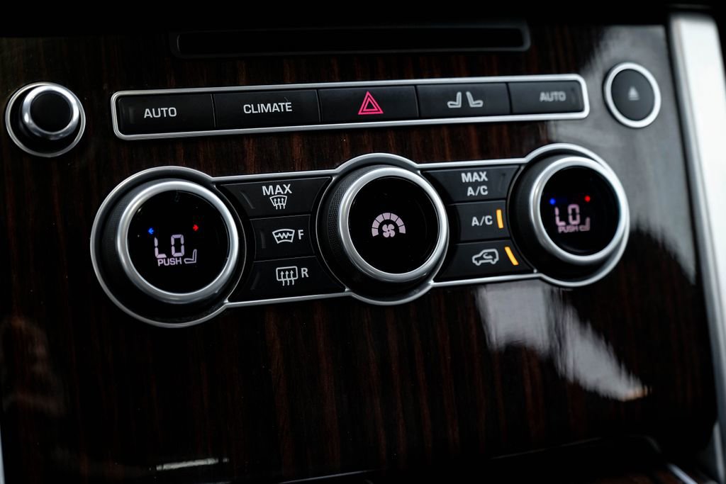 Used 2017 Land Rover Range Rover Supercharged image 25