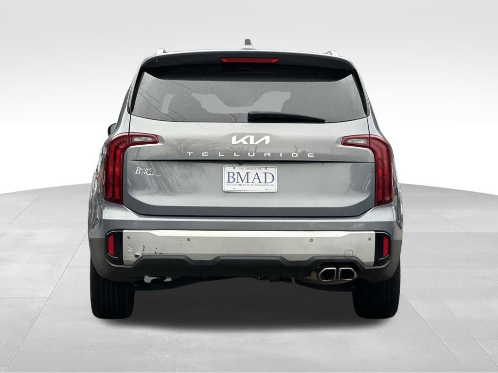 Used 2024 Kia Telluride S image 11
