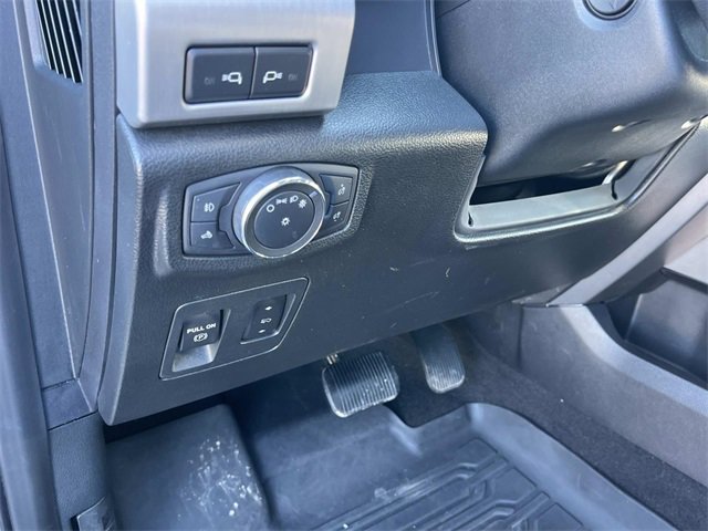 Used 2020 Ford F150 Platinum w/ Equipment Group 701A Luxury image 31