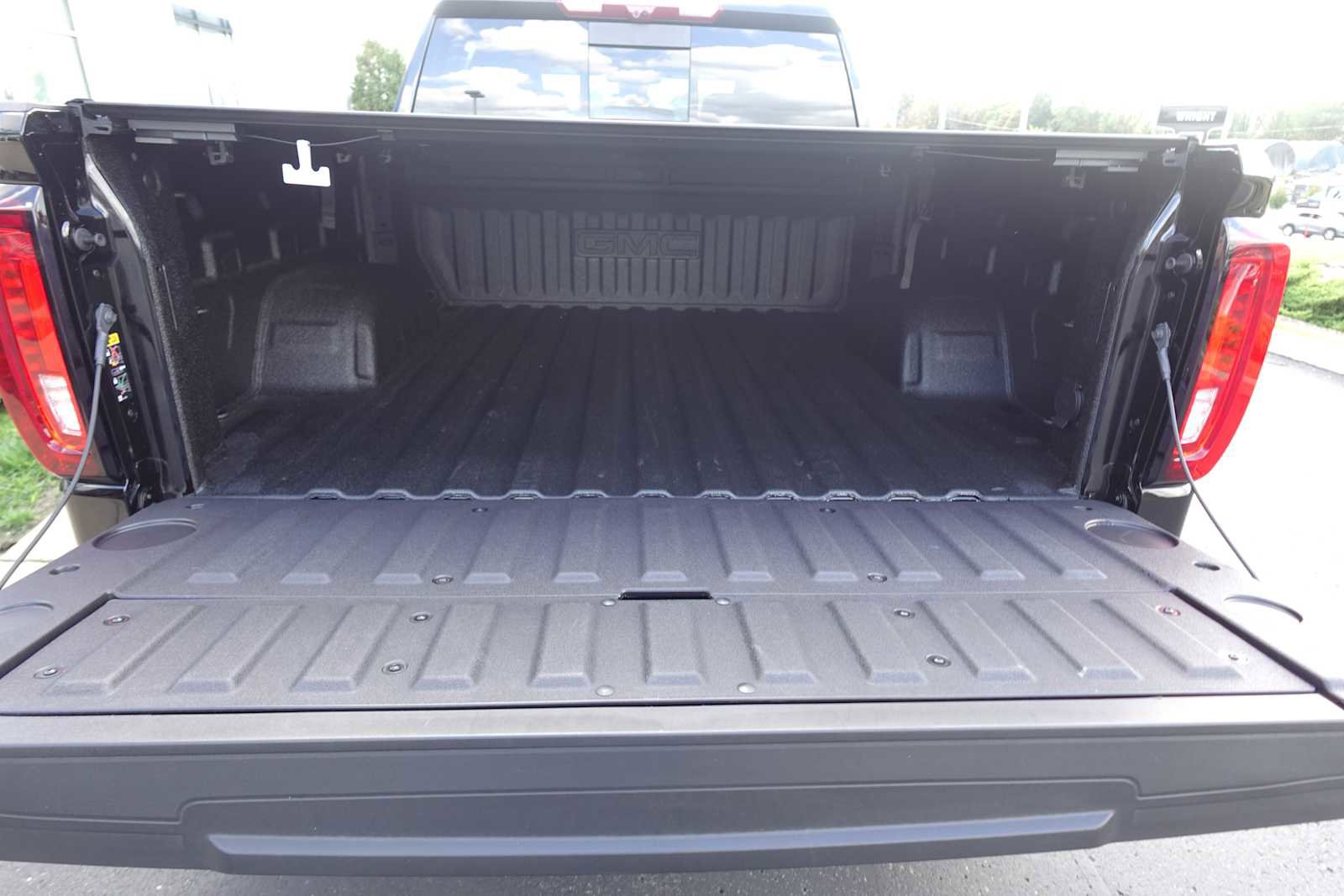 New 2026 GMC Sierra 1500 Denali w/ Denali Reserve Package image 5