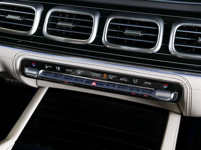 Used 2025 Mercedes-Benz GLE 53 AMG 4MATIC image 19