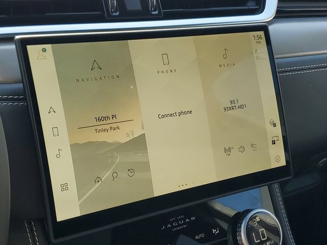 Certified 2026 Jaguar F-PACE R-Dynamic S AWD/4WD image 32