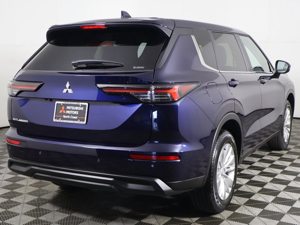 New 2026 Mitsubishi Outlander ES AWD/4WD image 11