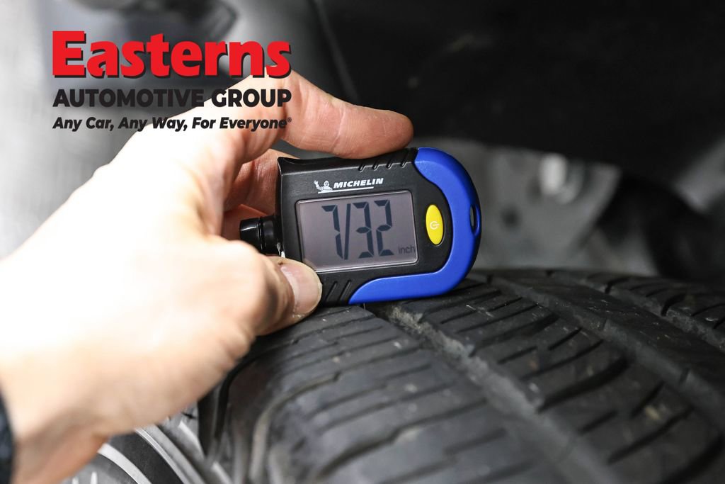 Used 2023 Jeep Wrangler Unlimited Sahara AWD/4WD image 28