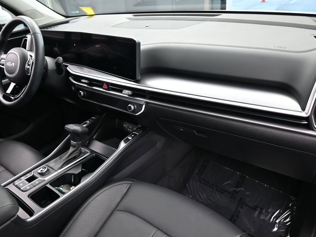 Used 2025 Kia Sorento EX w/ Panoramic Sunroof Package FWD image 48