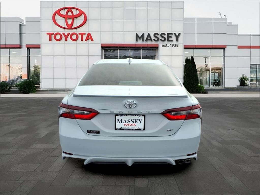 Used 2023 Toyota Camry SE w/ Convenience Package image 4