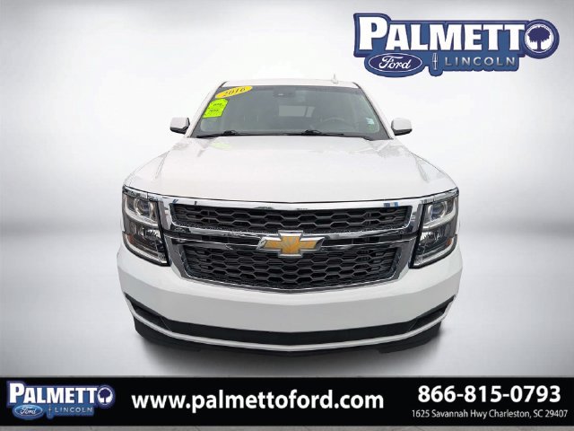 Used 2016 Chevrolet Suburban LT RWD image 8