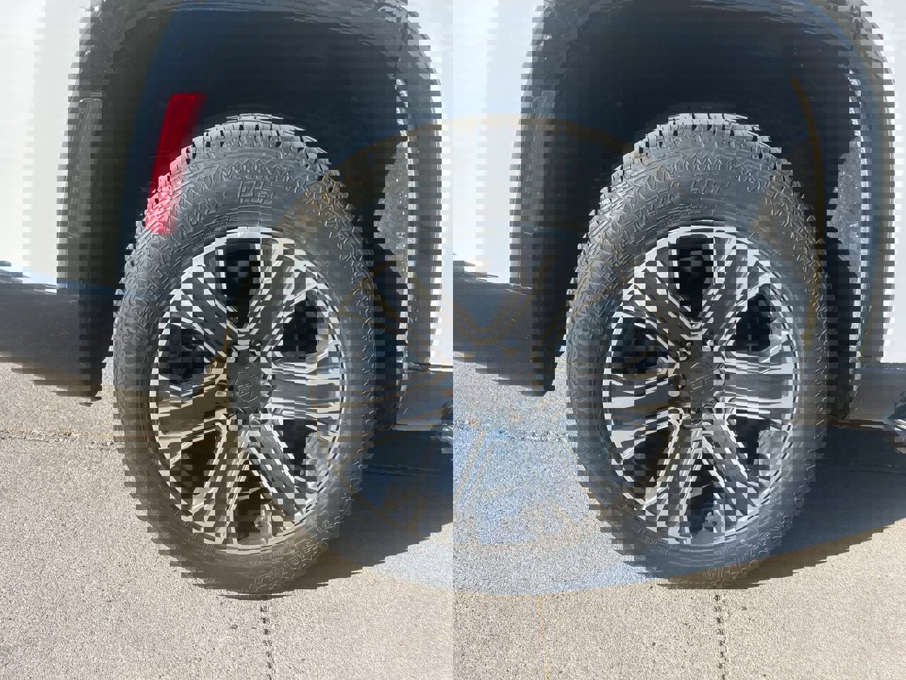 Used 2024 Jeep Wagoneer Series II w/ Flexible Seating Group image 2