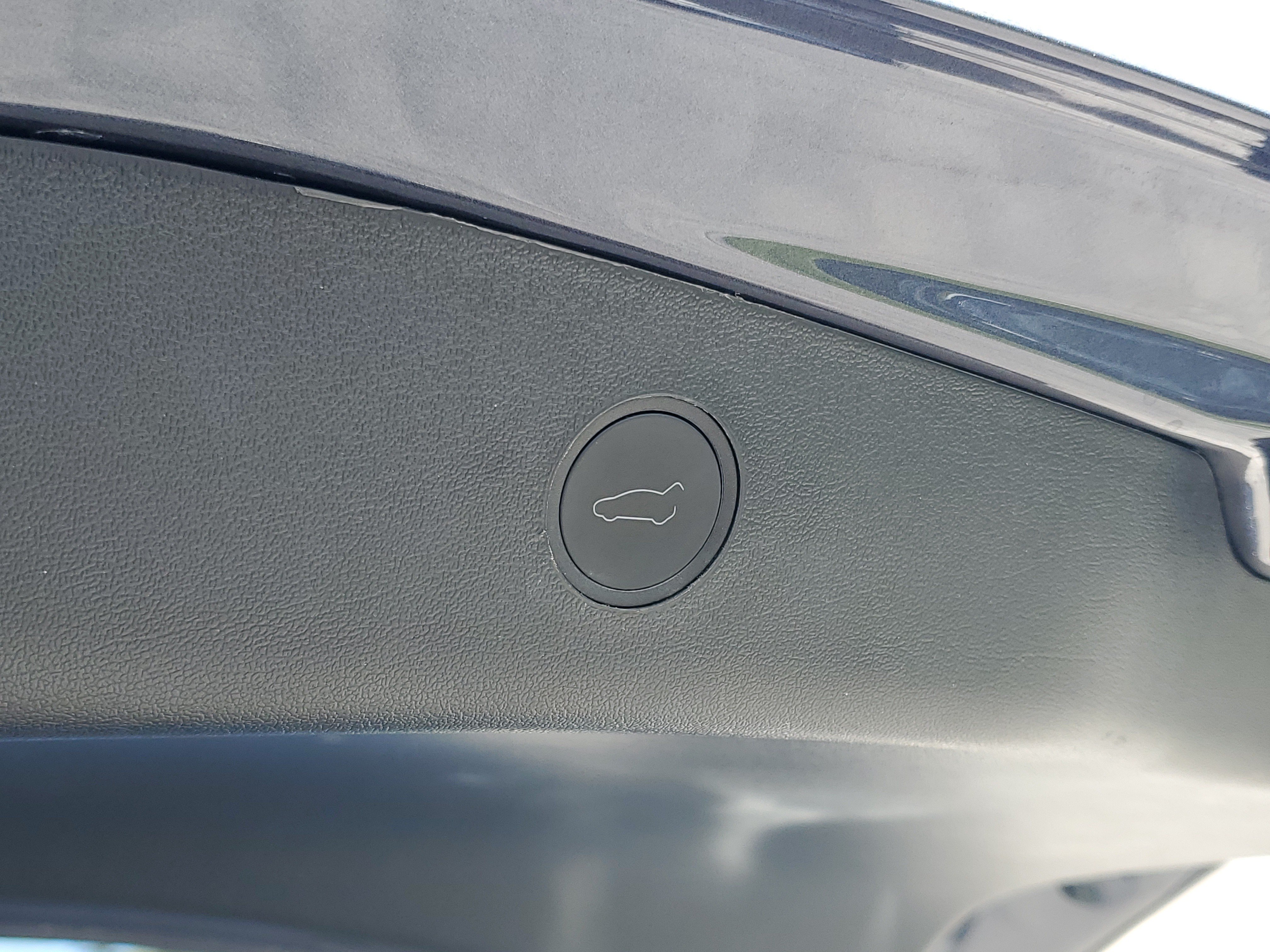 Used 2023 Tesla Model 3 Standard Range RWD image 10