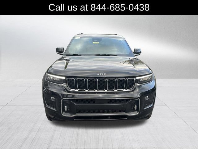 New 2025 Jeep Grand Cherokee L Overland AWD/4WD image 2